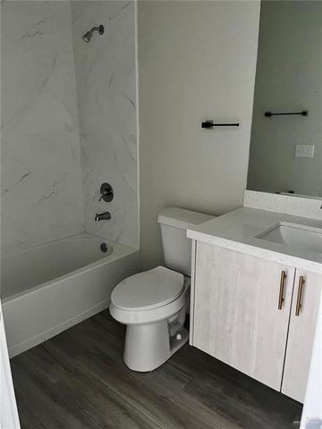 1320 N Mccoll Road 2, Edinburg, TX 78541