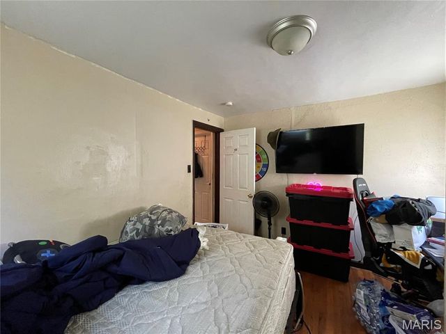 3523 Elmhurst Drive, St Louis, MO 63121