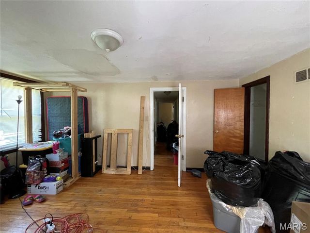 3523 Elmhurst Drive, St Louis, MO 63121
