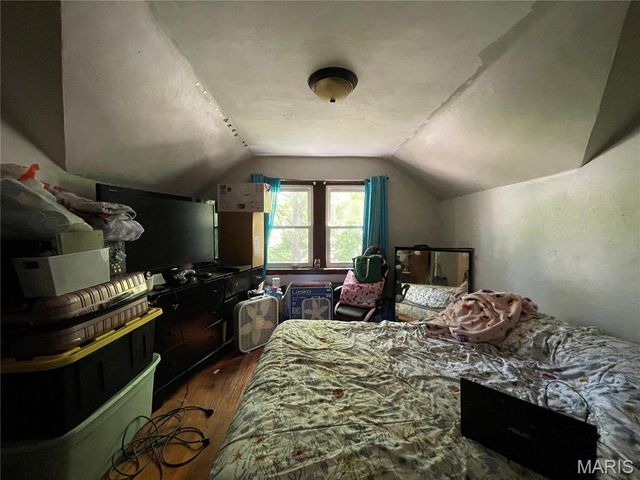 3523 Elmhurst Drive, St Louis, MO 63121