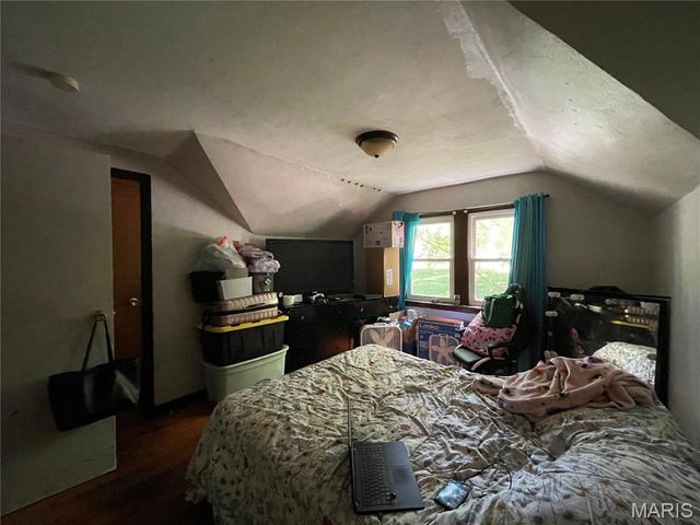 3523 Elmhurst Drive, St Louis, MO 63121