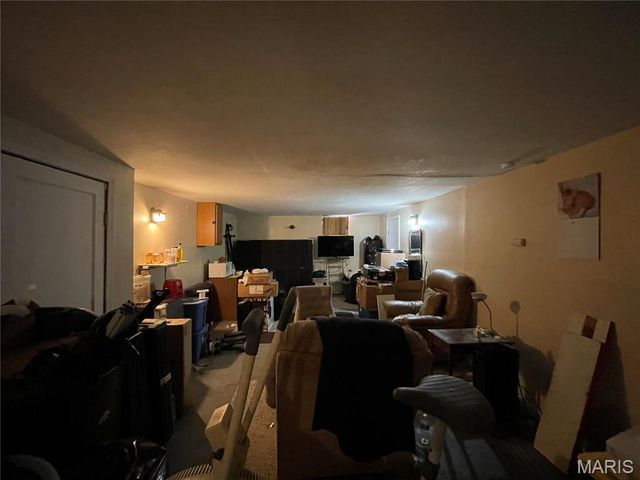 3523 Elmhurst Drive, St Louis, MO 63121