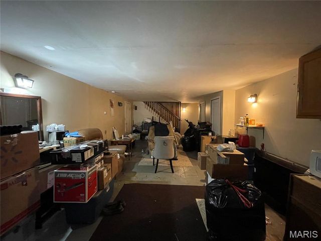 3523 Elmhurst Drive, St Louis, MO 63121