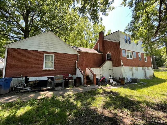 3523 Elmhurst Drive, St Louis, MO 63121