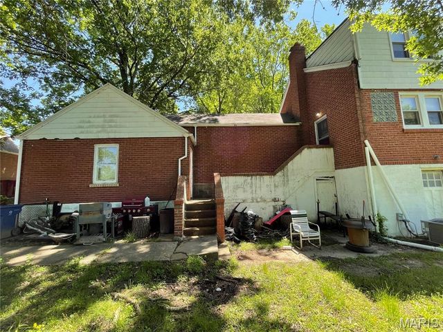 3523 Elmhurst Drive, St Louis, MO 63121