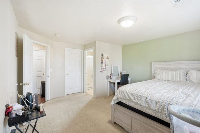 3851 Agate Meadows Court, White City, OR 97503