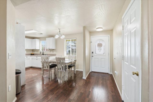 3851 Agate Meadows Court, White City, OR 97503