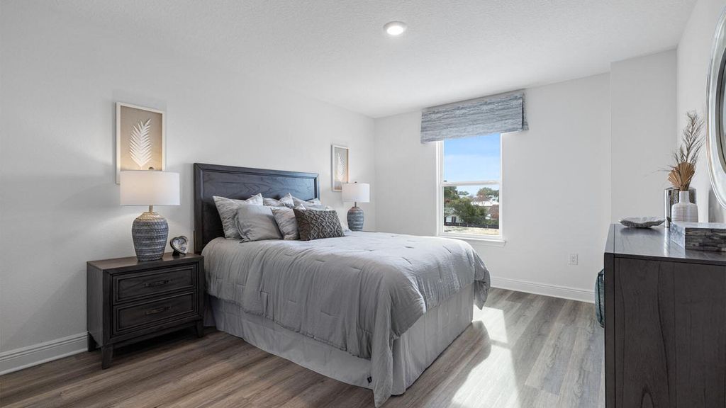 Image 21 of property listing at 2134 Aqua Street, Gulf Breeze, FL 32563