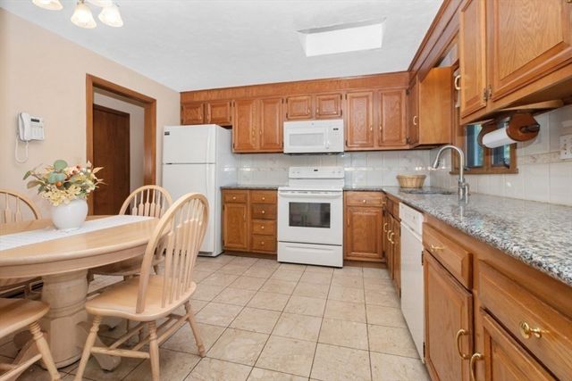 61 Canterbury Road, Waltham, MA 02453