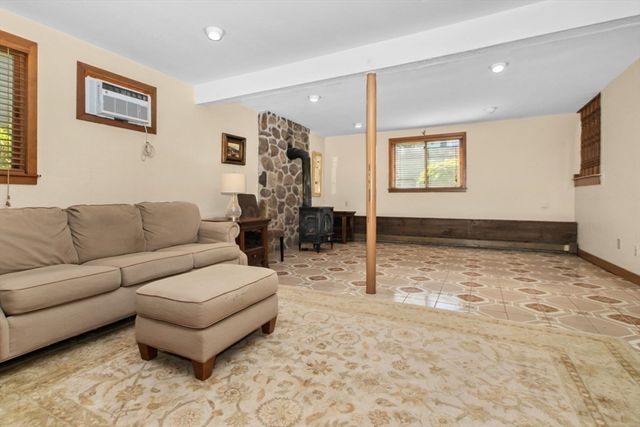 61 Canterbury Road, Waltham, MA 02453