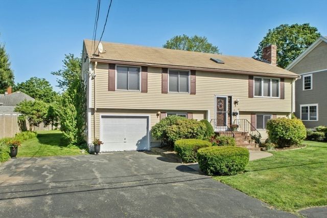 61 Canterbury Road, Waltham, MA 02453
