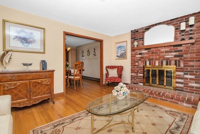 61 Canterbury Road, Waltham, MA 02453