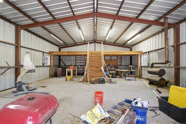 3200 Fairview Road, Millsap, TX 76066
