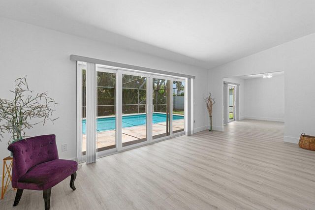 6930 NW 2nd Terrace, Boca Raton, FL 33487