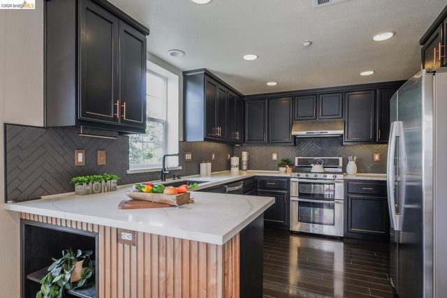 2269 Northshore DR, Richmond, CA 94804