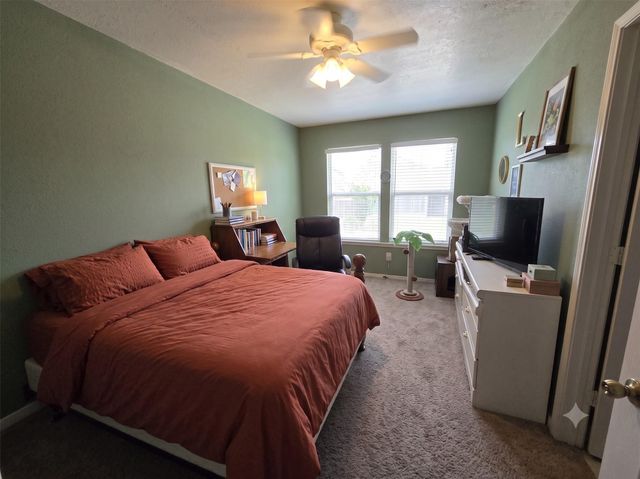 15355 Meadow Village Drive, Houston, TX 77095
