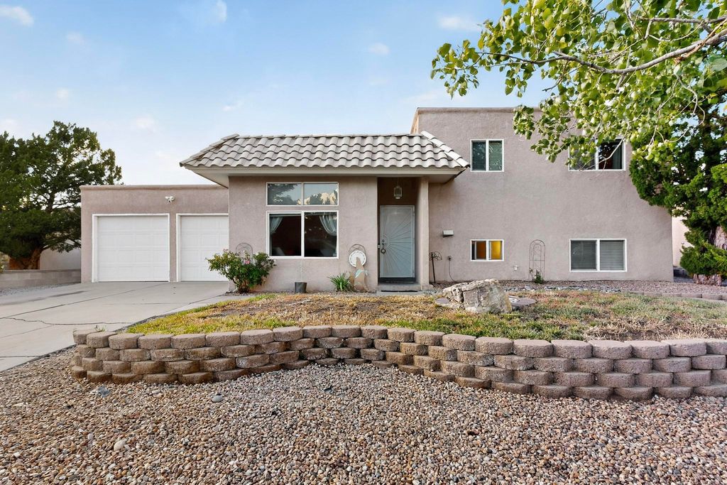 8325 Ruidoso Road NE, Albuquerque, NM 87109
