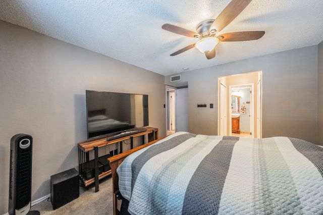 655 Ridgeline Drive, Hurst, TX 76053