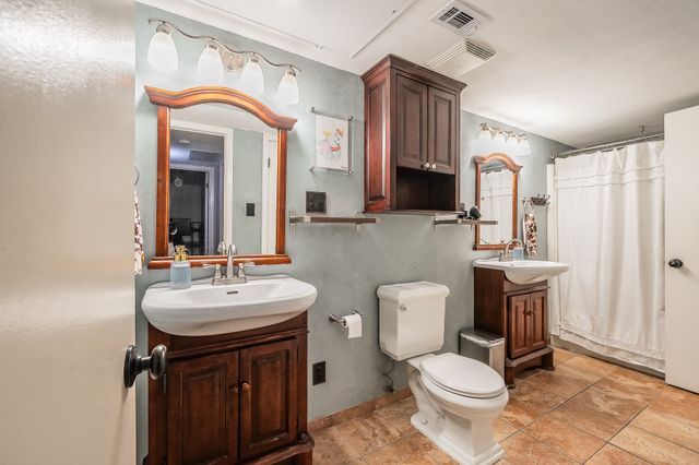 655 Ridgeline Drive, Hurst, TX 76053