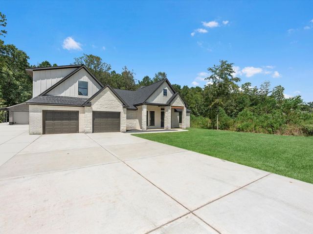 1265 Road 66112, Dayton, TX 77535