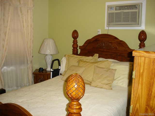 156 Voss Avenue, Yonkers, NY 10703