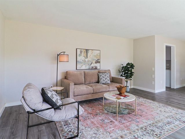 9110 Vickijohn Drive, Houston, TX 77031