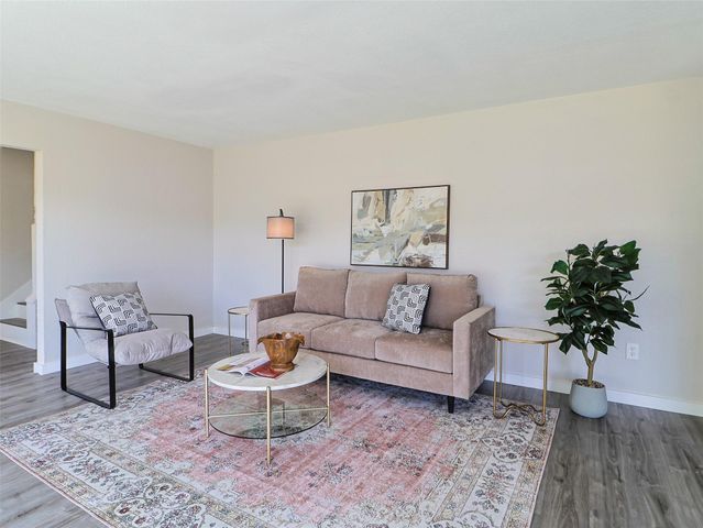 9110 Vickijohn Drive, Houston, TX 77031