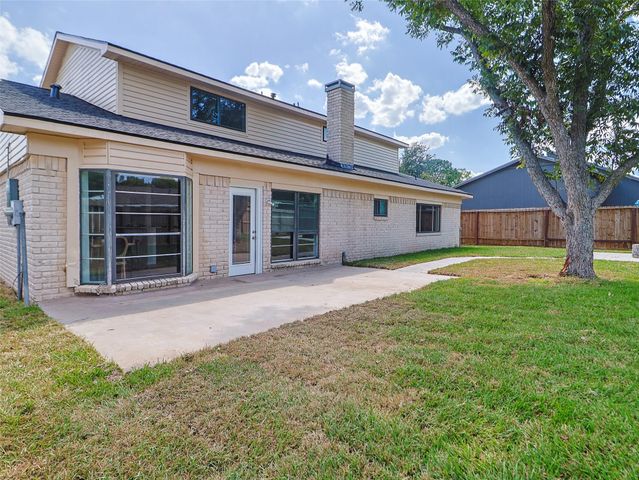 9110 Vickijohn Drive, Houston, TX 77031