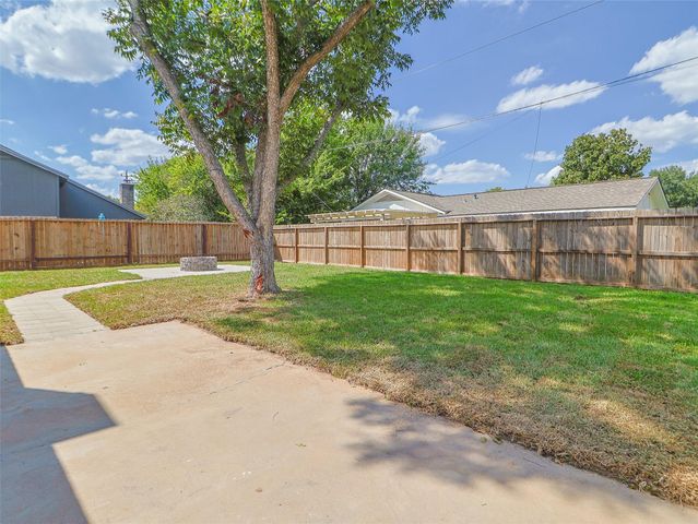 9110 Vickijohn Drive, Houston, TX 77031