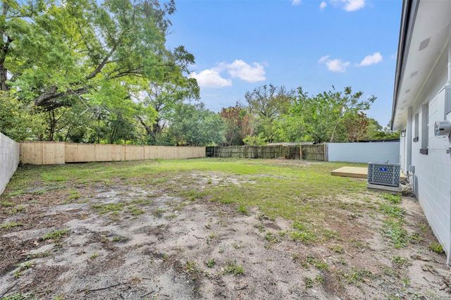 2005 HARTWELL AVENUE, Sanford, FL 32771