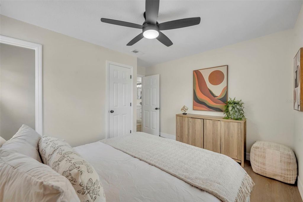 Image 14 of property listing at 2005 HARTWELL AVENUE, Sanford, FL 32771