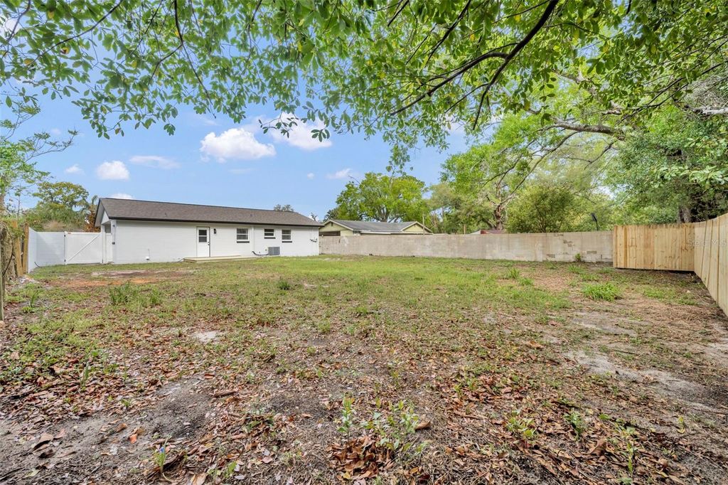 Image 20 of property listing at 2005 HARTWELL AVENUE, Sanford, FL 32771