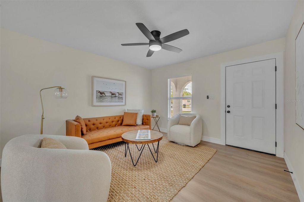 Image 6 of property listing at 2005 HARTWELL AVENUE, Sanford, FL 32771