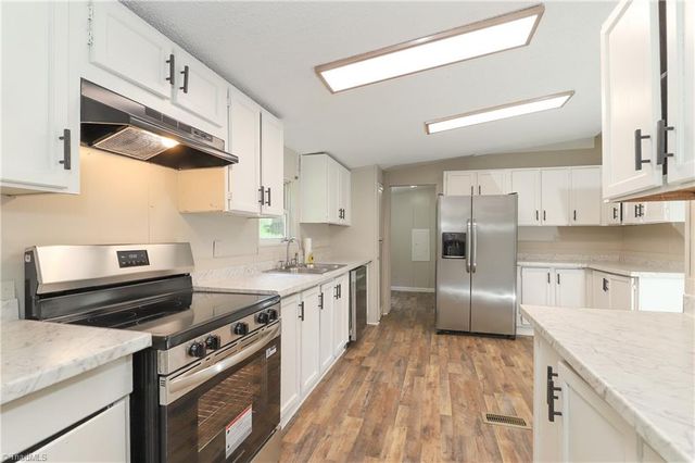 1201 Red Sunset Place, Siler City, NC 27344