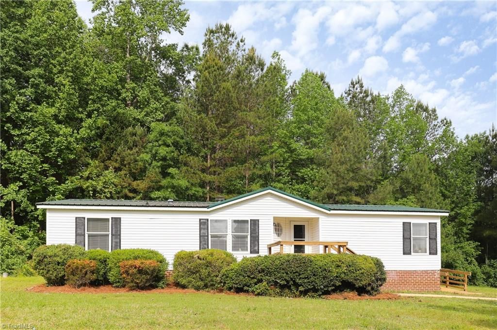 1201 Red Sunset Place, Siler City, NC 27344