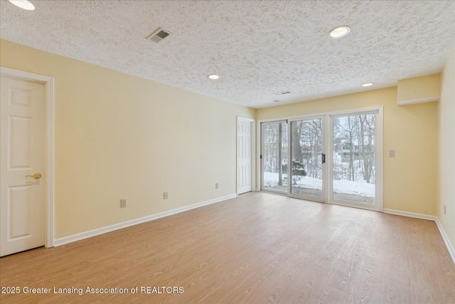 1106 S Ridge Road, Lansing, MI 48917