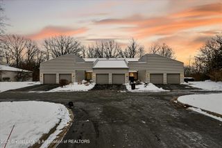 1106 S Ridge Road, Lansing, MI 48917