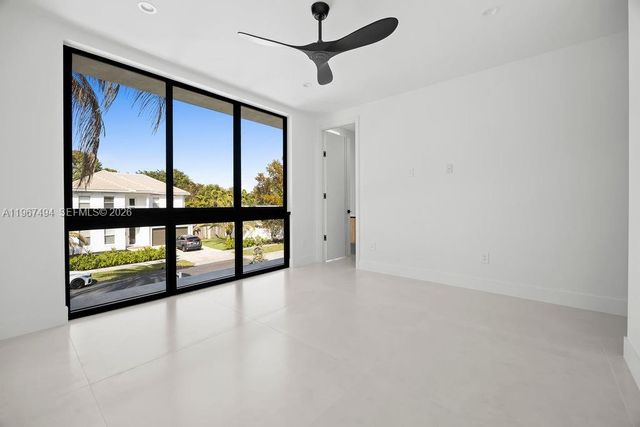 608 SW 16th Ct, Fort Lauderdale, FL 33315