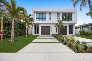 608 SW 16th Ct, Fort Lauderdale, FL 33315