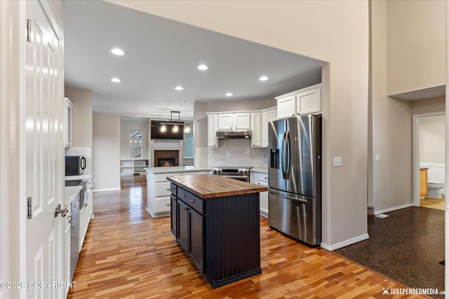 5112 Wood Hall Drive, Anchorage, AK 99516