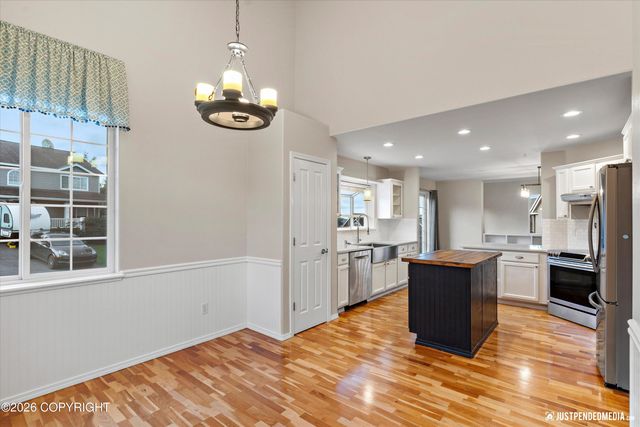 5112 Wood Hall Drive, Anchorage, AK 99516