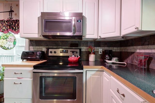 239 Ayer Rd 16, Littleton, MA 01460