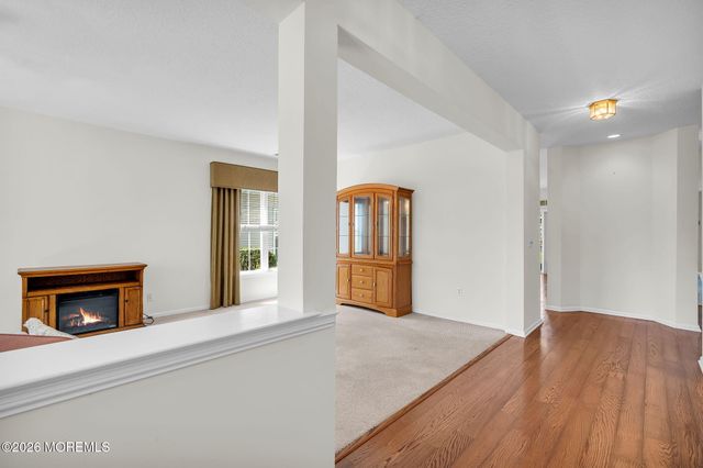 46 Goldensprings Drive, Lakewood, NJ 08701