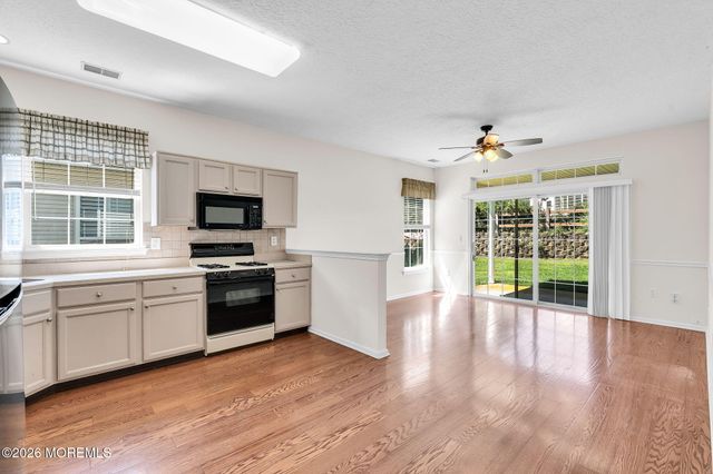 46 Goldensprings Drive, Lakewood, NJ 08701