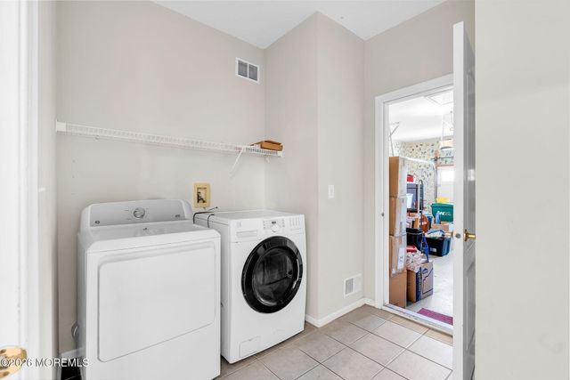46 Goldensprings Drive, Lakewood, NJ 08701