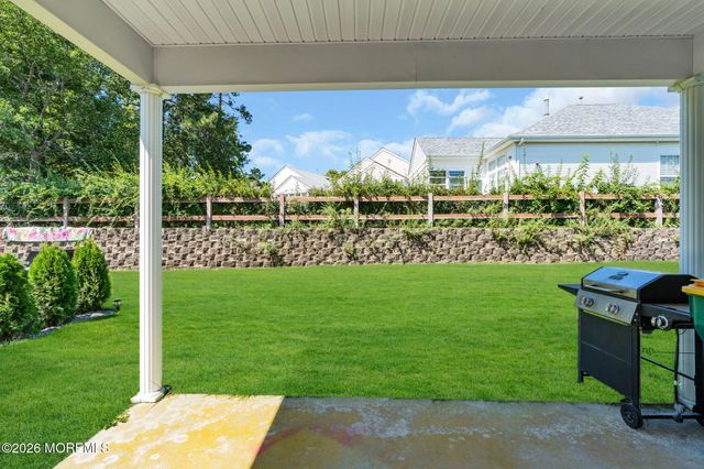 46 Goldensprings Drive, Lakewood, NJ 08701