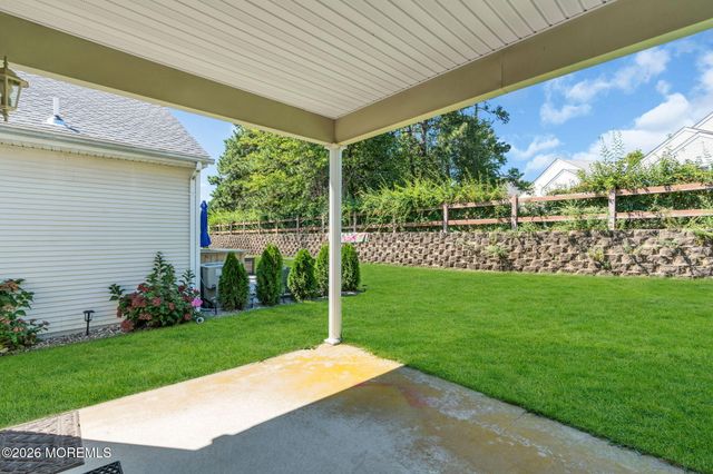 46 Goldensprings Drive, Lakewood, NJ 08701