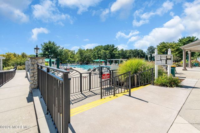 46 Goldensprings Drive, Lakewood, NJ 08701