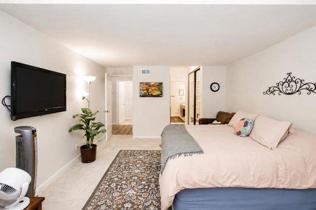 25912 Hayward Boulevard 215, Hayward, CA 94542