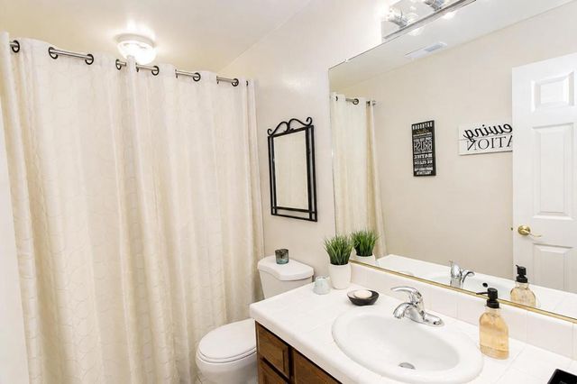 25912 Hayward Boulevard 215, Hayward, CA 94542